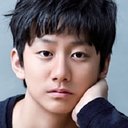 Yoo Jae-sang als Lee Woo-Jae