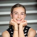 Kira Kortenbach als Bree Rivers