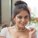 Sneha Paul als Nalini
