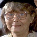 Adele Malis-Morey als Betty Johnson