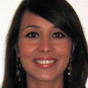 Hajar Masdouki als Naïma, Fatah's wife