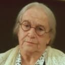 Yelena Bogdanova als Grandmother