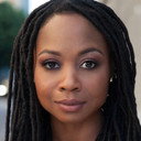 Sheria Irving als Servant of Juliet