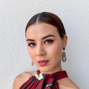 Carla Dunareanu als Woman in Crowd