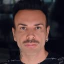 Matheus Mazzafera als Self - Host