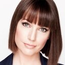 Julie Ann Emery als Susan