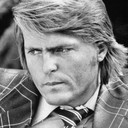 Selan Karay als Navy Officer on the Train (uncredited)