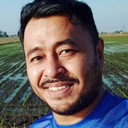 Zaini Hassan als Ayah