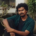 Vishnu Oi als Surya's Friend