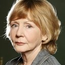 Christine Schorn als Frau in der Parfümerie