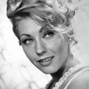 Judi West als Deborah Sands