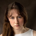 Rebecca Goddard als Sarah