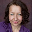 Kasha Bajor als Russian Mother