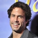 Shawn Christian als Wink Hendricks