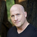 Tim Harrold als Garrett