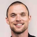 Ed Skrein als Shane White