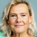 Ella Kenion als Delilah
