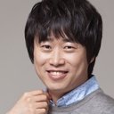 Choi Jae-sup als Reporter Go