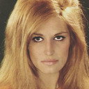 Dalida als Self