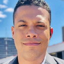 Fred Ferreira als Self - Host