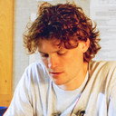 Eli Conard als Luca