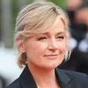 Anne-Élisabeth Lemoine als Self - Guest