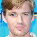 Mason Gamble als Brett Harrison