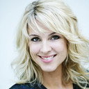Cecilie Frøkjær als Host