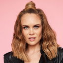 Joanne McNally als Self - Panelist