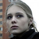 Sofia Westberg als Sara