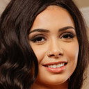 Aaliyah Hadid als Shiri