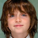 Henry Bell als Young Rabbit