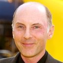 Dan Castellaneta als Homer Simpson / Barney Gumble (voice)