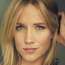 Jessy Schram als Shayna