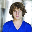 Tyler Stentiford als Brad