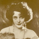 Ruth Weyher als His Wife