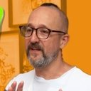 Andy Howell als 