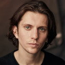 Bruno Hart als Michael