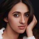 Akansha Ranjan Kapoor als Air Hostess
