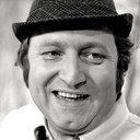 Rolv Wesenlund als Hermansen