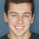 Evan Brinkman als Paralegal in Courthouse