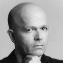 Osvaldo Doimeadiós als Comandante Fonseca