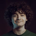 Zachary Douglas als Lee