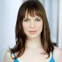 Natalie Kuhn als Taylor