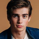 Raphael Ruggero als David Colton