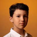 Raphael Brottier als Yannis Varda