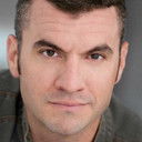 Michael Rubino als Dr. Patrick Carlyle