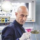 Daniel Rashev als Acolyte Priest