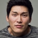 Jung Ki-wook als Gwang-i's Subordinate