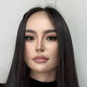 Tsetsegee Byamba als Zolzaya